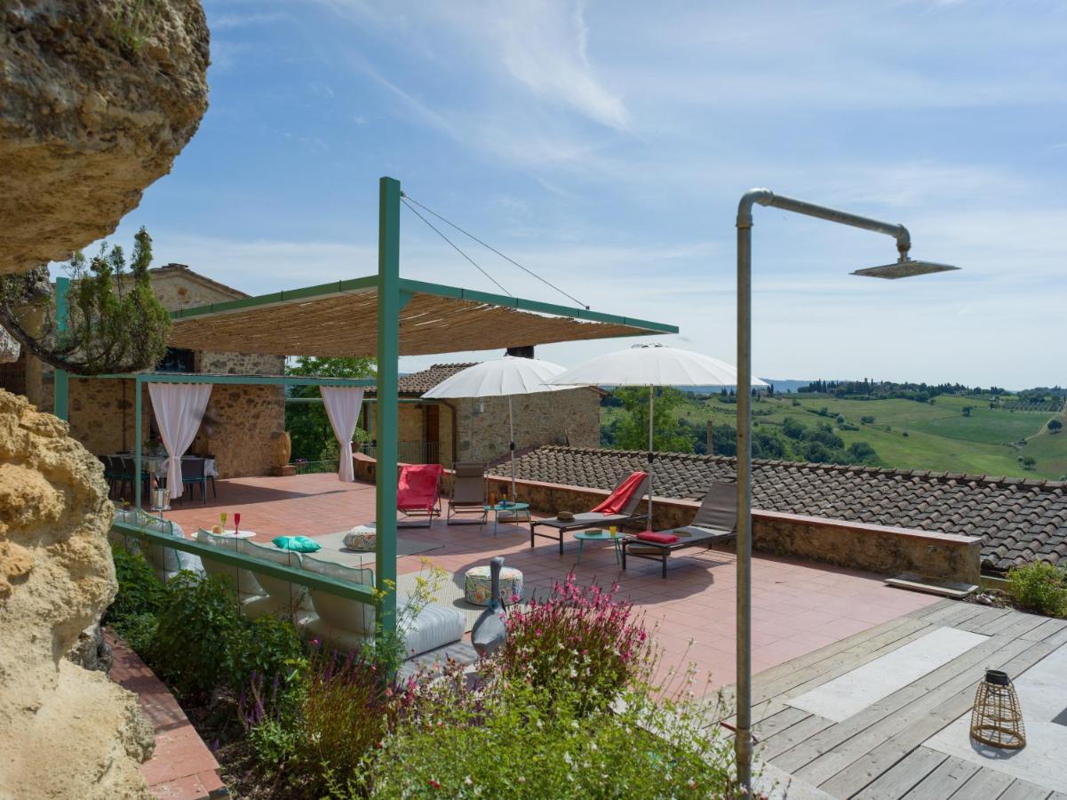 Villa La Coccola ปอจจิบองซี ภายนอก รูปภาพ