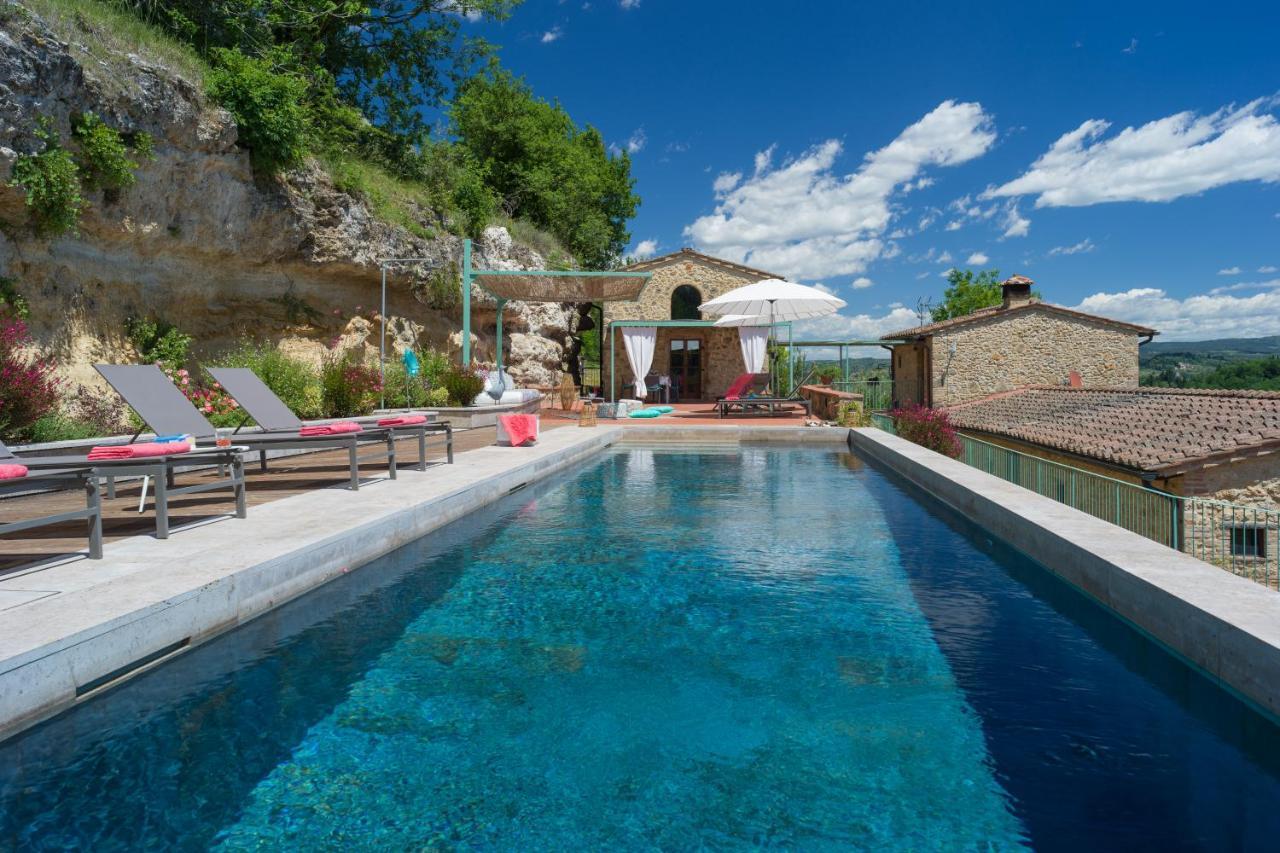 Villa La Coccola ปอจจิบองซี ภายนอก รูปภาพ