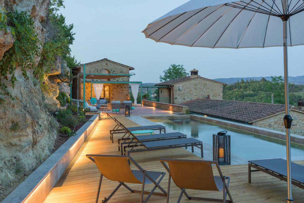 Villa La Coccola ปอจจิบองซี ภายนอก รูปภาพ
