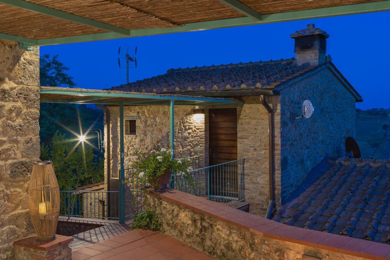 Villa La Coccola ปอจจิบองซี ภายนอก รูปภาพ