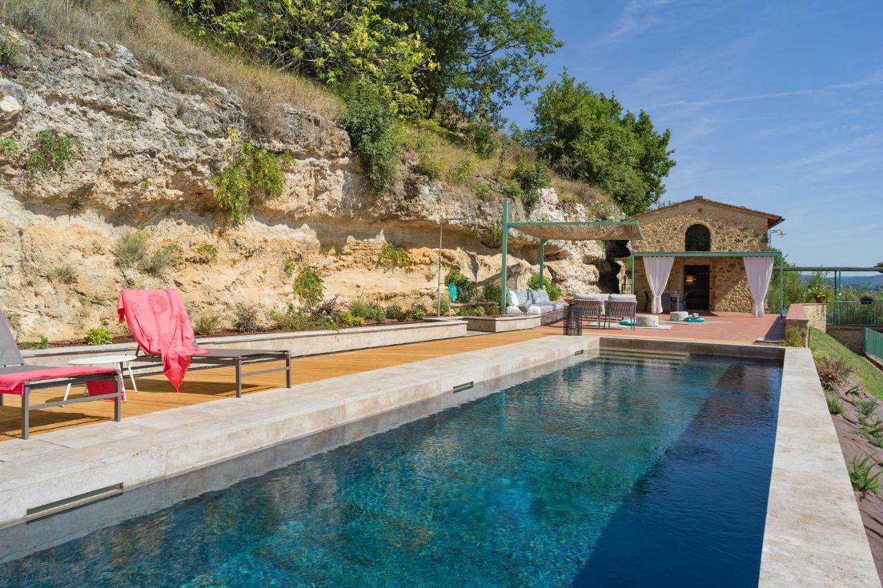 Villa La Coccola ปอจจิบองซี ภายนอก รูปภาพ