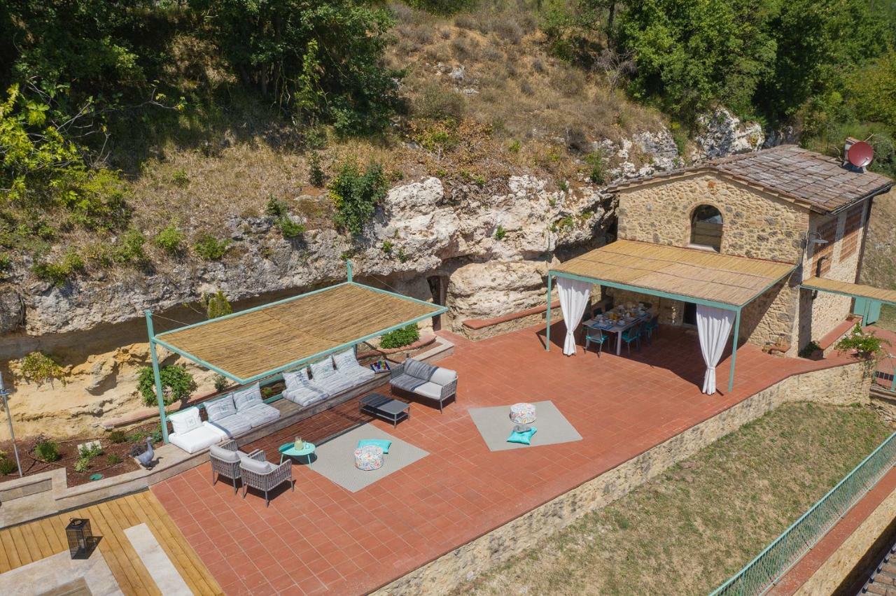 Villa La Coccola ปอจจิบองซี ภายนอก รูปภาพ