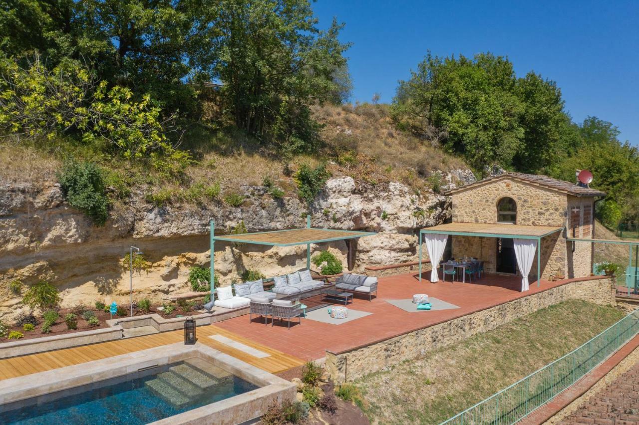 Villa La Coccola ปอจจิบองซี ภายนอก รูปภาพ